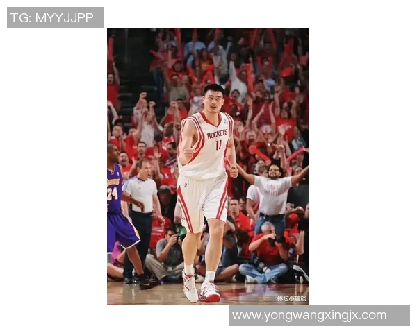 姚明挑战高峰展现不屈精神登山照传递勇气与坚持的力量 姚明挑战高峰展现不屈精神登山照传递勇气与坚持的力量