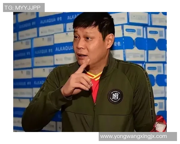 国足逆袭足球明星展现实力引发球迷热议与期待