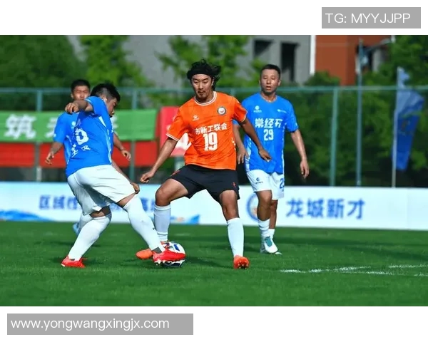 辽阳足球明星盘点：那些在绿茵场上闪耀的传奇人物与他们的故事